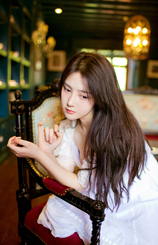 我迎著朝野站在大海的面前,对自己说:如果时光不能倒流,就让这一切,随风而去吧